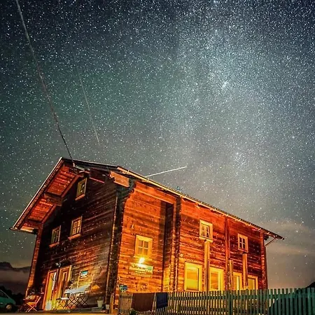 Homebase Tirol Mountain