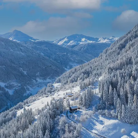 Homebase Tirol Mountain Apartment Raut