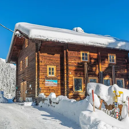 Homebase Tirol Mountain Apartment *